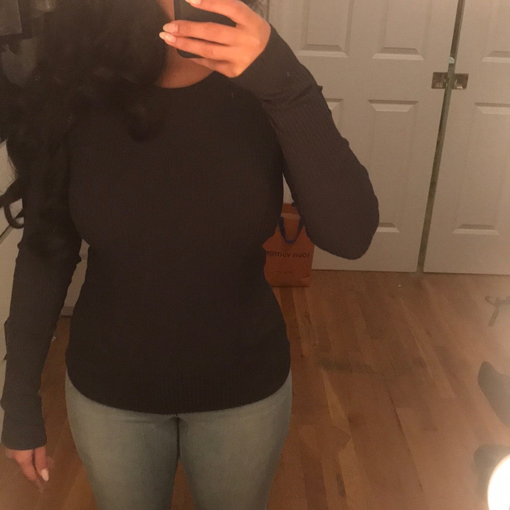 aritzia long sleeve shirt
